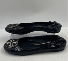 Load image into Gallery viewer, Authentic Tory Burch Womens Reva Black Patent Leather Ballet Flats Sz 8M Damaged
