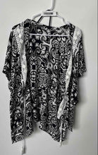 Load image into Gallery viewer, Vince Camuto Womens White Black Floral Print Poncho Blouse Top One Size

