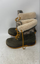 Load image into Gallery viewer, UGG Kids Butte II Camo 1017220K Green Suede Lace-Up Ankle Snow Boots Size 4
