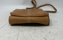 Load image into Gallery viewer, American Leather Co. Womens Brown Kansas Inner Pockets Flap Crossbody Bag
