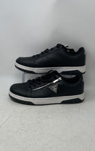 Load image into Gallery viewer, Guess Mens Nuvio White Black Leather Lace-Up Sneaker Shoes Size 12M
