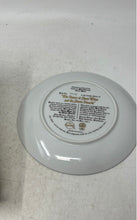 Load image into Gallery viewer, Knowles Walt Disney The Dance Of Snow White And The Seven Dwarfs Collector Plate
