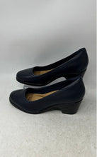 Load image into Gallery viewer, Clarks Womens Emily2 Navy Blue Leather Round Toe Slip-On Block Pump Heels Sz 8M
