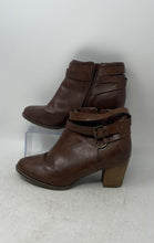 Load image into Gallery viewer, Michael By Michael Shannon Womens Blair 122828 Brown Side Zip Ankle Boots Size 9
