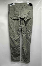 Load image into Gallery viewer, Perry Ellis Mens Green Flat Front Belt Loops Skinny Leg Chino Pants 36x32 W/Tags

