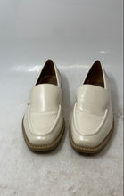 Load image into Gallery viewer, Dolce Vita Womens Fran Vanilla Square Toe Slip-On Loafer Shoes Size 8.5

