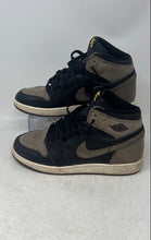 Load image into Gallery viewer, Nike Kids Air Jordan 1 Retro High OG Multicolor Lace-Up Sneaker Shoes Size 6Y

