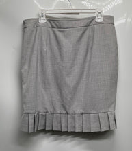 Load image into Gallery viewer, Worthington Womens Light Gray Pleated Hem Straight &amp; Pencil Skirt Size 14P

