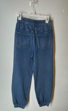 Load image into Gallery viewer, Express Womens Blue Denim Medium Wash Pockets Stretch Tapered Leg Jeans Size 2
