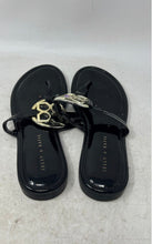 Load image into Gallery viewer, Kelly &amp; Katie Womens Dahlin Black Open Toe Slip-On Thong Sandals Size 10M
