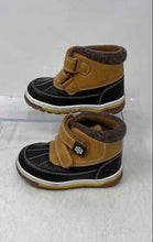 Load image into Gallery viewer, Apakowa Toddler Kids Brown Leather Round Toe Hook And Loop Snow Boots Size EU 21
