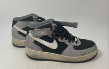 Load image into Gallery viewer, Nike Mens Air Force 1 Mid '07 Black Gray Mid Top Lace-Up Sneaker Shoes Size 10
