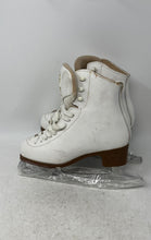 Load image into Gallery viewer, Jackson Girls Mystique 1491 White Winter Sports Figure Ice Skates Size 2C
