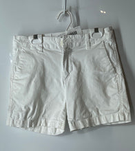 Load image into Gallery viewer, Gap Womens White Stretch Flat Front Slash Pocket Bermuda Shorts Size 0
