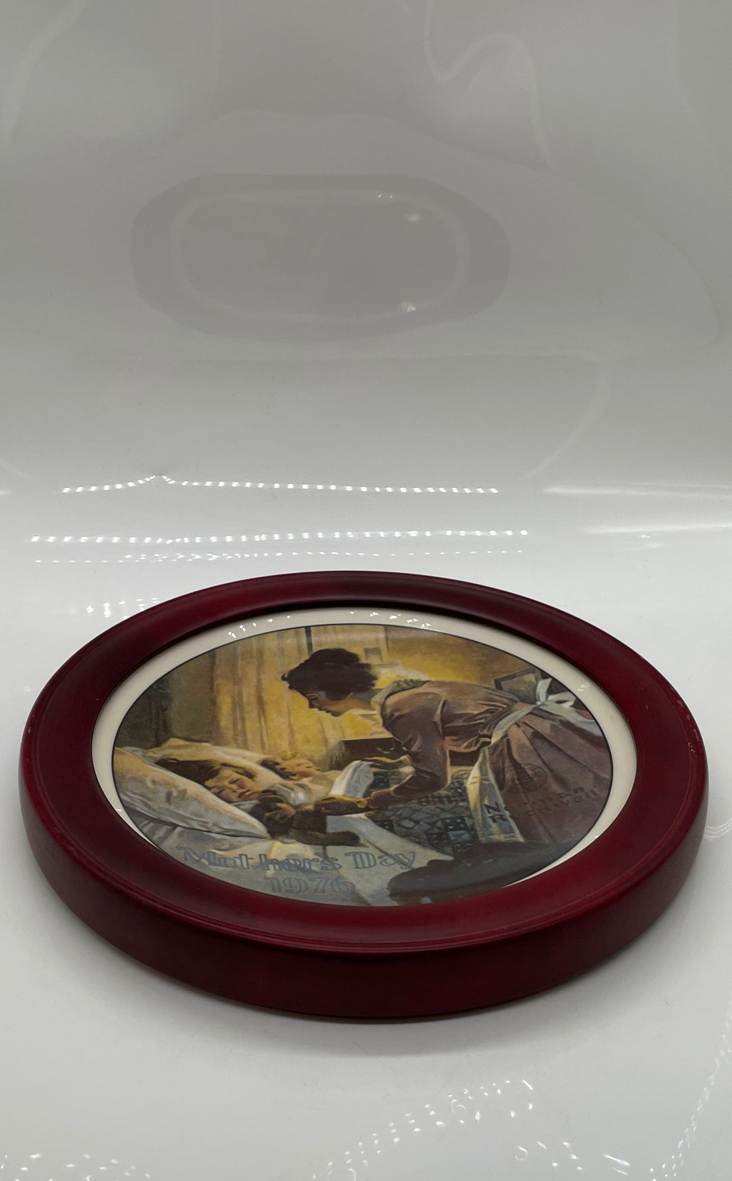 Knowles Mother's Day 1976 Round Shape Decorative Collector Plate