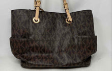 Load image into Gallery viewer, Michael Kors Womens Jet Set Brown Signature Print Double Handle Lined Tote Bag

