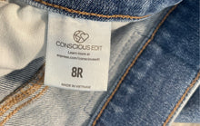 Load image into Gallery viewer, Express Womens Blue Denim Medium Wash Pockets Skinny Leg Jeans Size 8R
