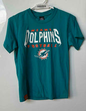 Load image into Gallery viewer, Team Apparel Kids Green Miami Dolphins NFL Pullover T-Shirt Size 10-12
