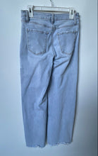 Load image into Gallery viewer, BCBGeneration Womens Blue Denim Light Wash Raw Hem Wide-Leg Jeans Size 9/29
