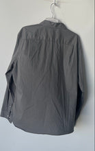 Load image into Gallery viewer, Van Heusen Mens Gray Long Sleeve Slim Fit Stain Shield Button-Up Shirt Size XL
