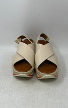 Load image into Gallery viewer, Enzo Angiolini Womens Eva Beige Leather Open Toe Buckle Strappy Sandals Size 8 M
