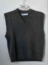 Load image into Gallery viewer, Zara Womens Gray Knitted V-Neck Sleeveless Pullover Vest Sweater Size Medium
