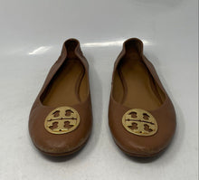 Load image into Gallery viewer, Authentic Tory Burch Womens Chelsea Brown Leather Ballet Flats Size 9M Worn
