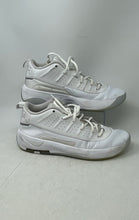 Load image into Gallery viewer, Nike Mens Max Aura 7 HQ2091-105 White Lace-Up Sneaker Shoes Size 13
