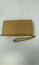 Load image into Gallery viewer, Unbranded Womens Beige Faux Leather Laser-Cut Inner Pocket Wristlet Wallet
