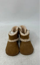 Load image into Gallery viewer, UGG Unisex Baby Lemmy II 1018136I Brown Suede Sheepskin Button Booties Size 0/1
