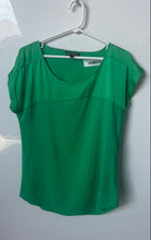 Load image into Gallery viewer, Express Womens Green Round Neck Regular Fit Short Sleeve Blouse Top Size SP
