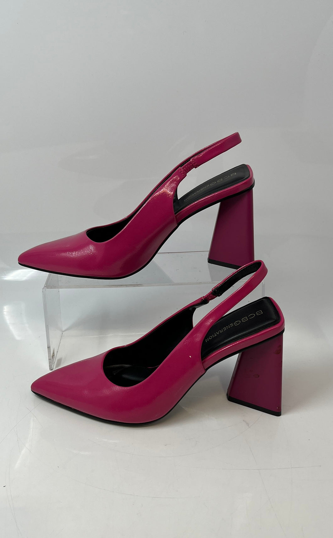 BCBGeneration Womens Trina Pink Leather Pointed Toe Slingback Heels Size 6.5