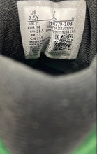 Load image into Gallery viewer, Nike Kids Air Jordan 13 Retro HQ0779-103 Green White Sneaker Shoes Size 2.5Y
