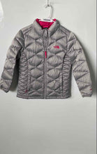 Load image into Gallery viewer, The North Face Girls Silver Pink Front Full-Zip Ice Puffer Jacket Size Large
