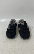Load image into Gallery viewer, New Balance Mens 574 Black Gray Lace-Up Low Top Round Toe Sneaker Shoes Size 7

