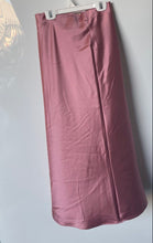 Load image into Gallery viewer, Zara Womens Pink Flat Front Stretch Side Zip Maxi Skirt Size XS With Tag
