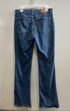 Load image into Gallery viewer, Levi Strauss &amp; Co. Womens Blue Denim 5-Pocket Design Classic Bootcut Jeans Sz 8
