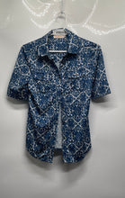 Load image into Gallery viewer, Tory Burch Womens Blue Printed Silk Short Sleeve Button-Up Shirt Size XS
