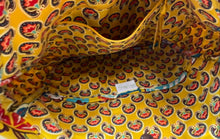 Load image into Gallery viewer, Vera Bradley Womens Multicolor Floral Printed Inner Pocket Tote Handbag
