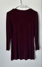 Load image into Gallery viewer, Chico's Womens Travelers Maroon 3/4 Sleeve V-Neck Faux Wrap Blouse Top Size 0
