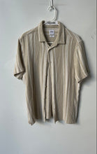 Load image into Gallery viewer, Zara Mens Beige White Striped Print Relaxed Fit Button-Up Shirt Size L
