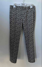 Load image into Gallery viewer, Banana Republic Womens Black And White Printed Skinny Leg Ankle Pants Size 2
