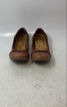 Load image into Gallery viewer, Clarks Womens Meadow Brown Leather Round Toe Slip-On Ballet Flats Size 7M
