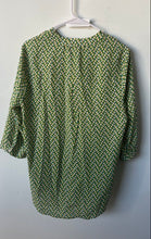 Load image into Gallery viewer, Vantarsi Womens Multicolor Chevron Print V-Neck Blouse Top Size Large
