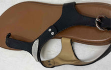 Load image into Gallery viewer, Michael Kors Womens MK Plate Black Leather Buckle Thong Sandals Size 7.5M
