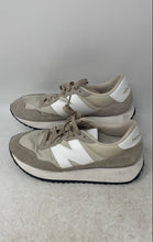 Load image into Gallery viewer, New Balance Unisex 237 WS237YB Beige White Sneaker Shoes Sz W8 M6.5 B No Insoles
