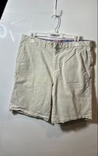 Load image into Gallery viewer, Bugatchi Mens Beige Flat Front Slash Pocket Cuffed Chino Shorts Size 34
