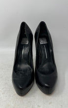 Load image into Gallery viewer, Dolce Vita Womens Black Leather Slip-On Stiletto Pump Heels Size 10
