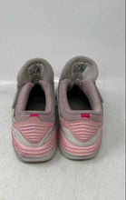 Load image into Gallery viewer, Nike Kids Air Jordan Max Aura 5 Pink White Hook And Loop Sneaker Shoes Size 2.5Y
