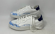 Load image into Gallery viewer, Crosty Womens Onda White Blue Low Top Lace-Up Sneaker Shoes Size EUR 37
